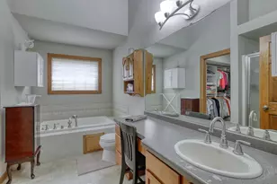 W287N3838 N Shore Dr, Delafield, WI 53072 - Photo 24