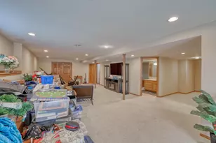W287N3838 N Shore Dr, Delafield, WI 53072 - Photo 34