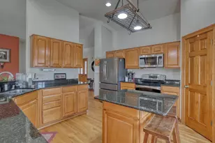 W287N3838 N Shore Dr, Delafield, WI 53072 - Photo 18