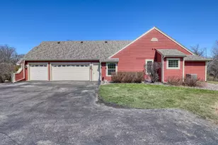 W287N3838 N Shore Dr, Delafield, WI 53072 - Photo 40
