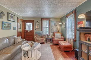 131 Oakland Ave, Mukwonago, WI 53149 - Photo 12