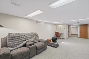 2919 N 85th St, Milwaukee, WI 53222 - Photo 20