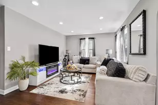 9006 W Dakota Ave, West Allis, WI 53227 - Photo 4