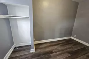 927 Marquette St, Racine, WI 53404 - Photo 12