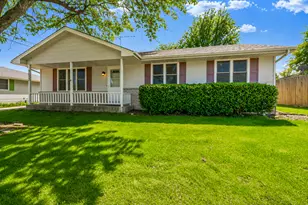 9617 Grayce Dr, Sturtevant, WI 53177 - Photo 2