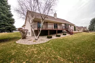 1500 Wedgewood Dr, Watertown, WI 53098 - Photo 6