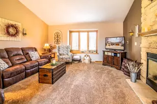 1500 Wedgewood Dr, Watertown, WI 53098 - Photo 10