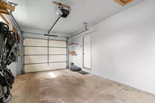 123 N 12th St, Oostburg, WI 53070 - Photo 36