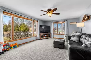 123 N 12th St, Oostburg, WI 53070 - Photo 10