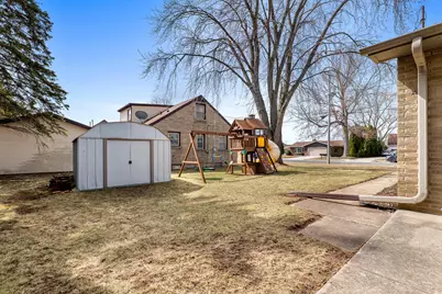 123 N 12th St, Oostburg, WI 53070 - Photo 34