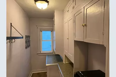 924 N 8th St, Manitowoc, WI 54220 - Photo 10