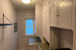 924 N 8th St, Manitowoc, WI 54220 - Photo 10