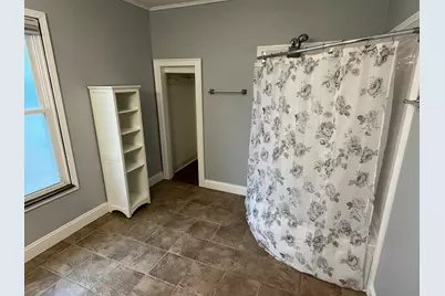 924 N 8th St, Manitowoc, WI 54220 - Photo 16