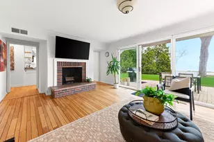 8035 N Beach Dr, Fox Point, WI 53217 - Photo 20