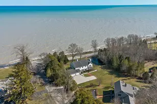 8035 N Beach Dr, Fox Point, WI 53217 - Photo 62