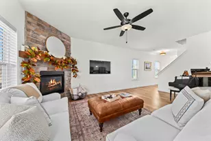 N118W7360 Fairway Ln, Cedarburg, WI 53012 - Photo 12