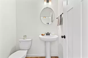 N118W7360 Fairway Ln, Cedarburg, WI 53012 - Photo 14