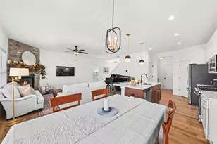 N118W7360 Fairway Ln, Cedarburg, WI 53012 - Photo 10