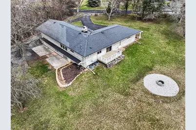 N60W15671  Hawthorne Dr, Menomonee Falls, WI 53051 - Photo 4