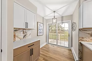 N85W12940 Renee Dr, Menomonee Falls, WI 53051 - Photo 14