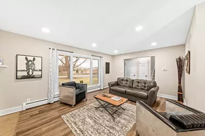 N85W12940  Renee Dr, Menomonee Falls, WI 53051 - Photo 8