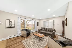 N85W12940 Renee Dr, Menomonee Falls, WI 53051 - Photo 8