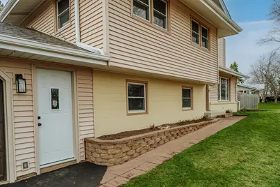 N85W12940  Renee Dr, Menomonee Falls, WI 53051 - Photo 44