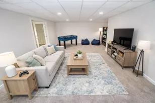 W179N9765 Riversbend Circle, Germantown, WI 53022 - Photo 14