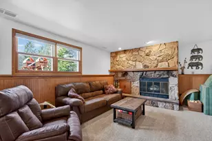 539 Beechwood Dr, Cedarburg, WI 53012 - Photo 18