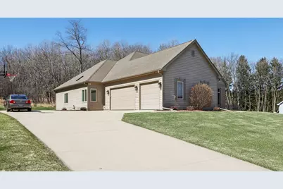 1520  Pamme Ct, West Bend, WI 53090 - Photo 70