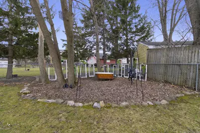 6711 W Howard Ave, Milwaukee, WI 53220 - Photo 46