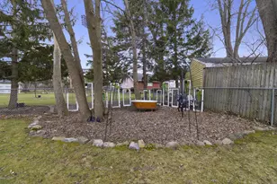 6711 W Howard Ave, Milwaukee, WI 53220 - Photo 46