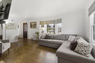 6711 W Howard Ave, Milwaukee, WI 53220 - Photo 18