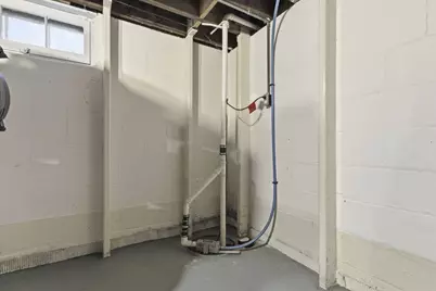 6711 W Howard Ave, Milwaukee, WI 53220 - Photo 36