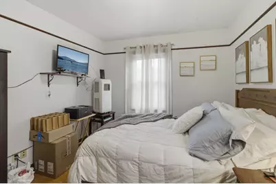 6711 W Howard Ave, Milwaukee, WI 53220 - Photo 4