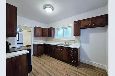 5207 S Lake Dr, Cudahy, WI 53110 - Photo 2