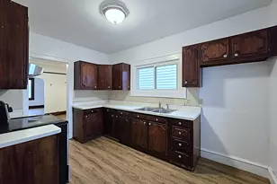 5207 S Lake Dr, Cudahy, WI 53110 - Photo 2