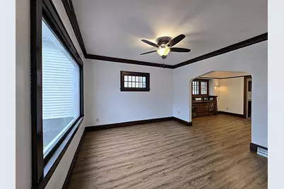 5207 S Lake Dr, Cudahy, WI 53110 - Photo 14