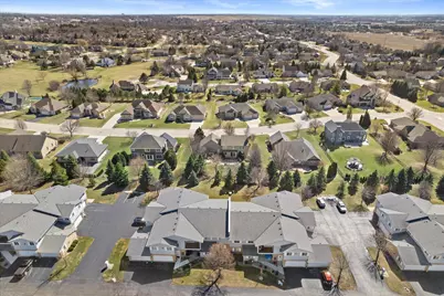 1057 N Sunnyslope Dr #104, Racine, WI 53406 - Photo 8