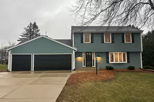 9936 N Concord Dr, Mequon, WI 53097 - Photo 1