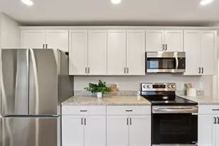 9936 N Concord Dr, Mequon, WI 53097 - Photo 18