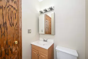 4738 S 26th St, Milwaukee, WI 53221 - Photo 14