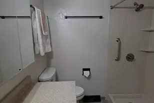 4738 S 26th St, Milwaukee, WI 53221 - Photo 6