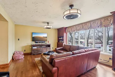 1618  Mountain Ave, Wauwatosa, WI 53213 - Photo 12