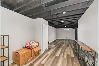 8126 W Glen Ave, Milwaukee, WI 53218 - Photo 24