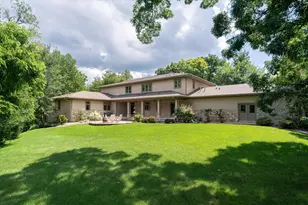 3031 Wild Rose Ln, Onalaska, WI 54650 - Photo 2