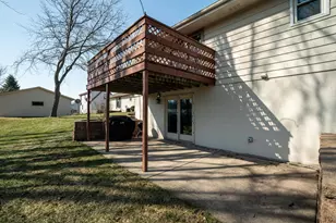 1507 Cherrywood Dr, Waukesha, WI 53188 - Photo 32