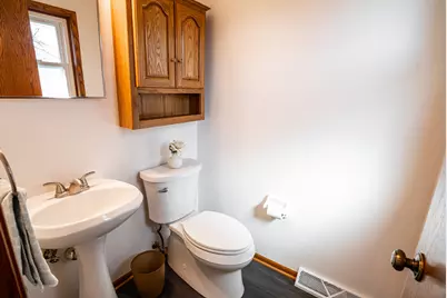 1507  Cherrywood Dr, Waukesha, WI 53188 - Photo 20