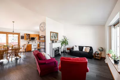 1507  Cherrywood Dr, Waukesha, WI 53188 - Photo 2