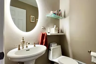 12558 N Woodland Dr, Mequon, WI 53092 - Photo 16